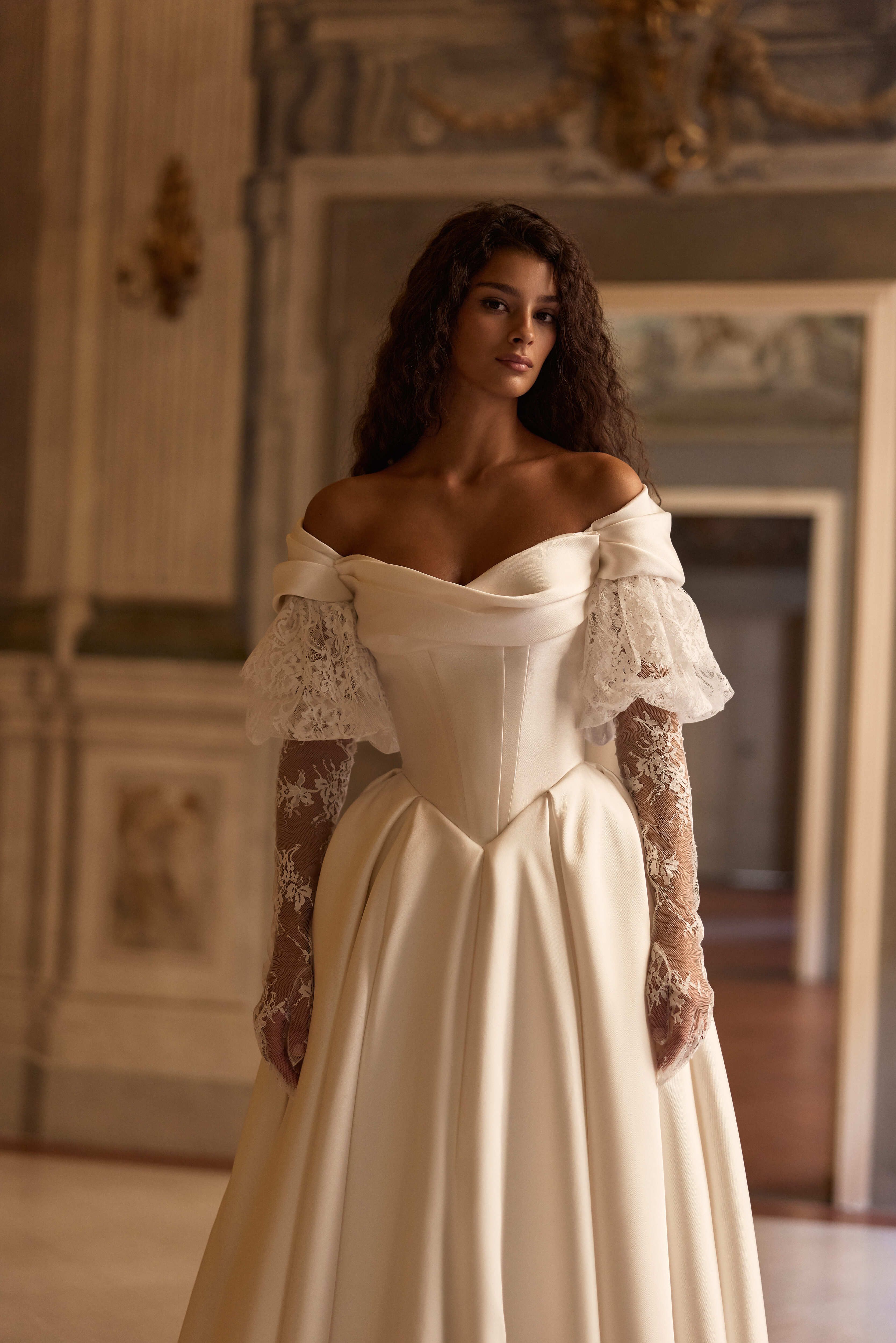 Dilvina gloves - Wedding Accessories | Milla Nova
