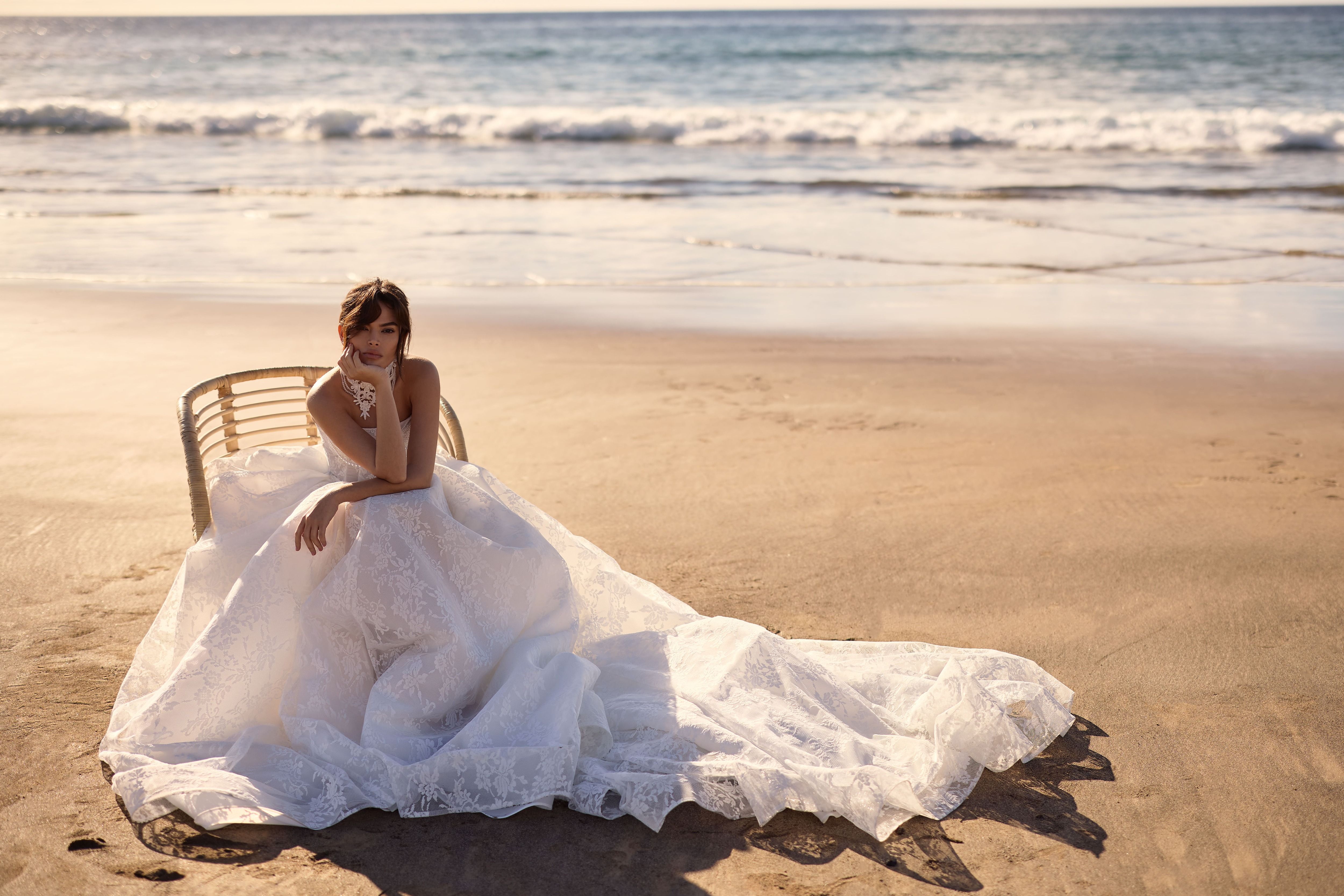 monica wedding dress Savin London Monica main image 1