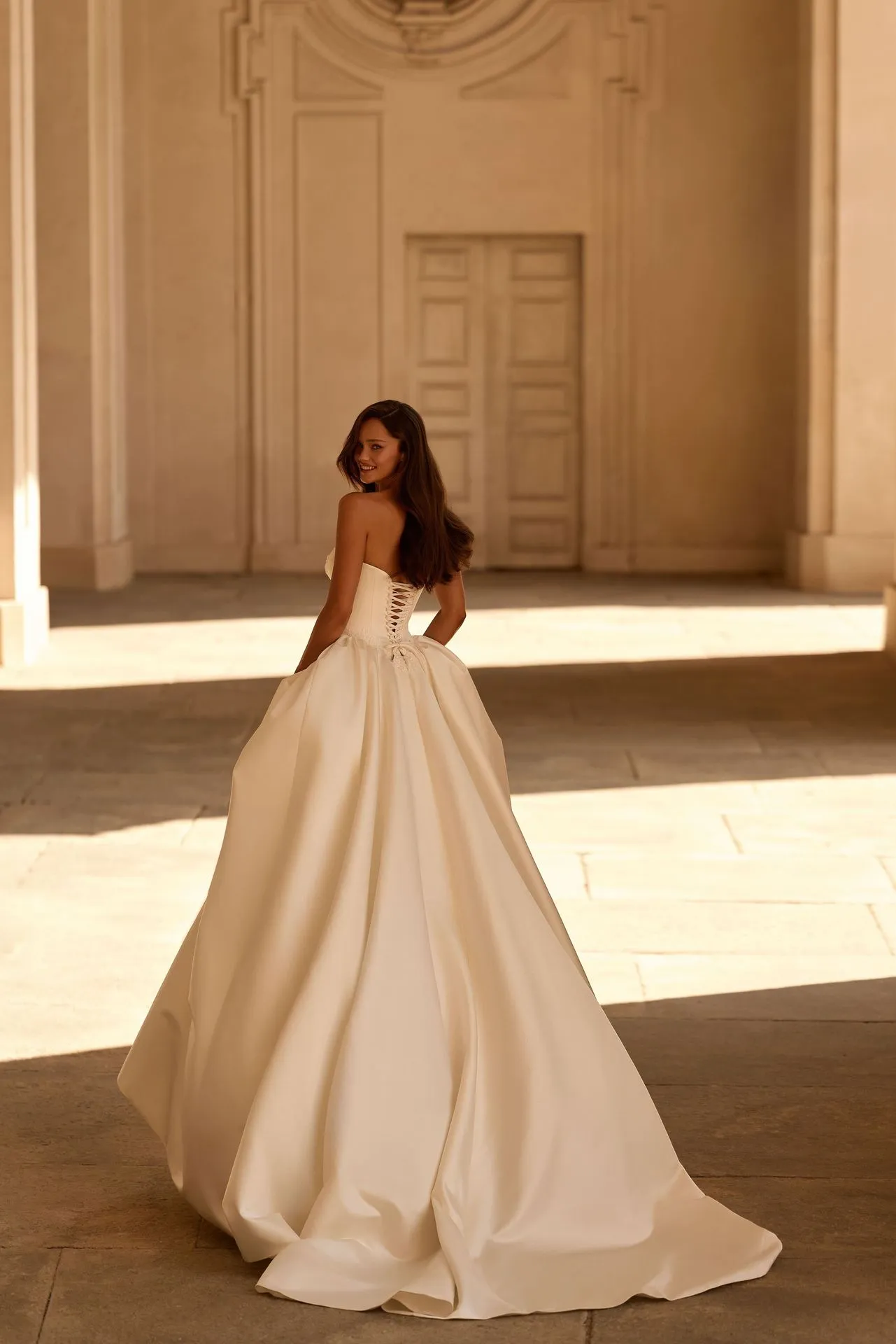 Raya Vestidos