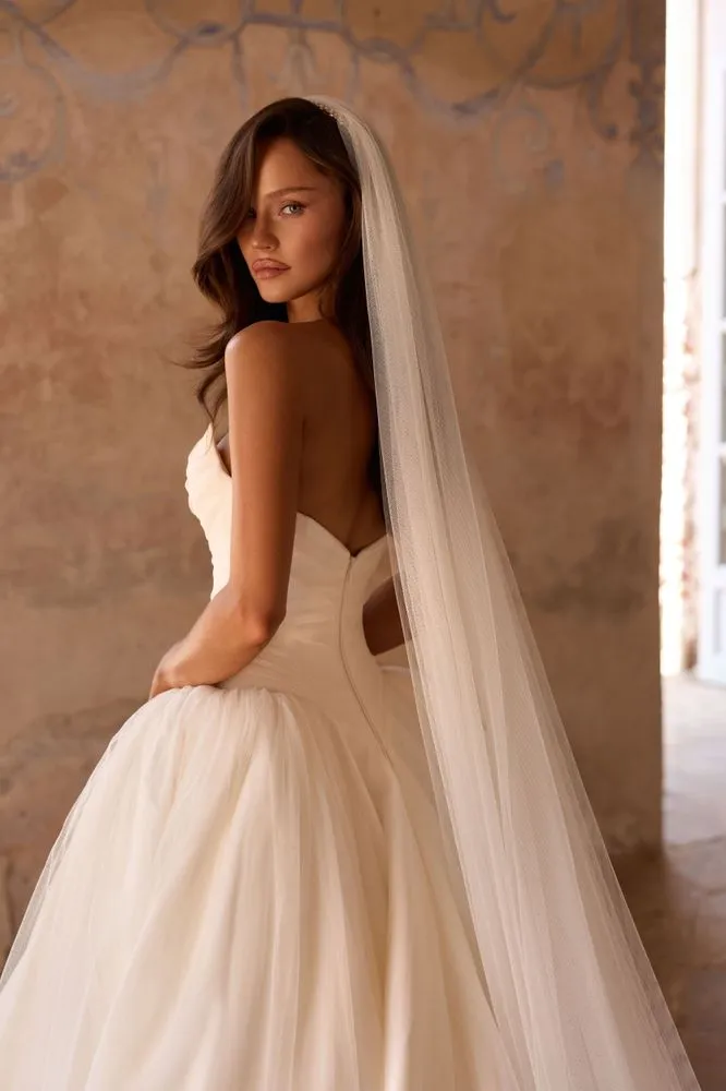 Ozara veil accessories