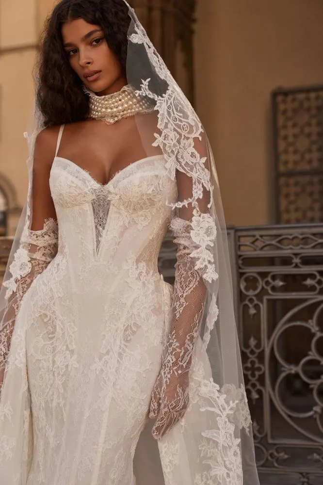 Virelda veil accessories
