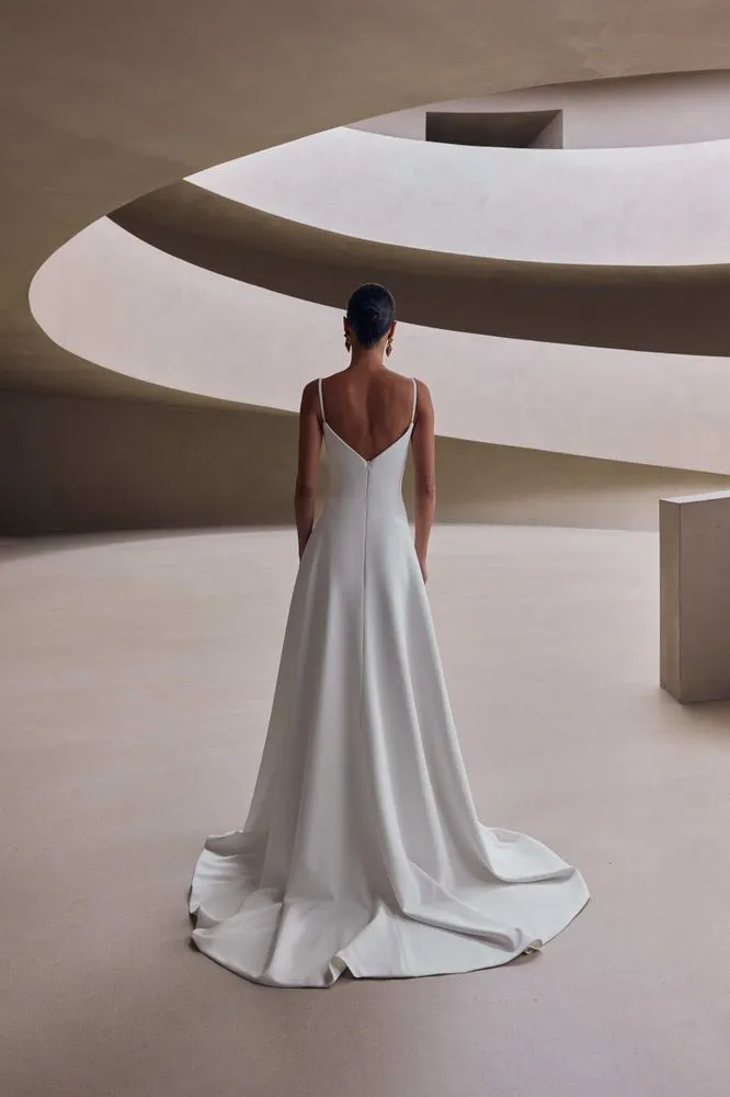Calverra dress