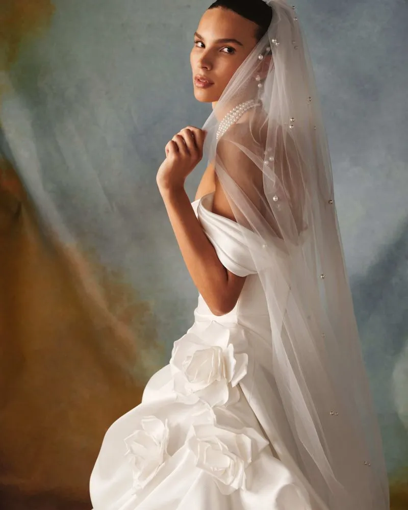 Thessara veil accessories