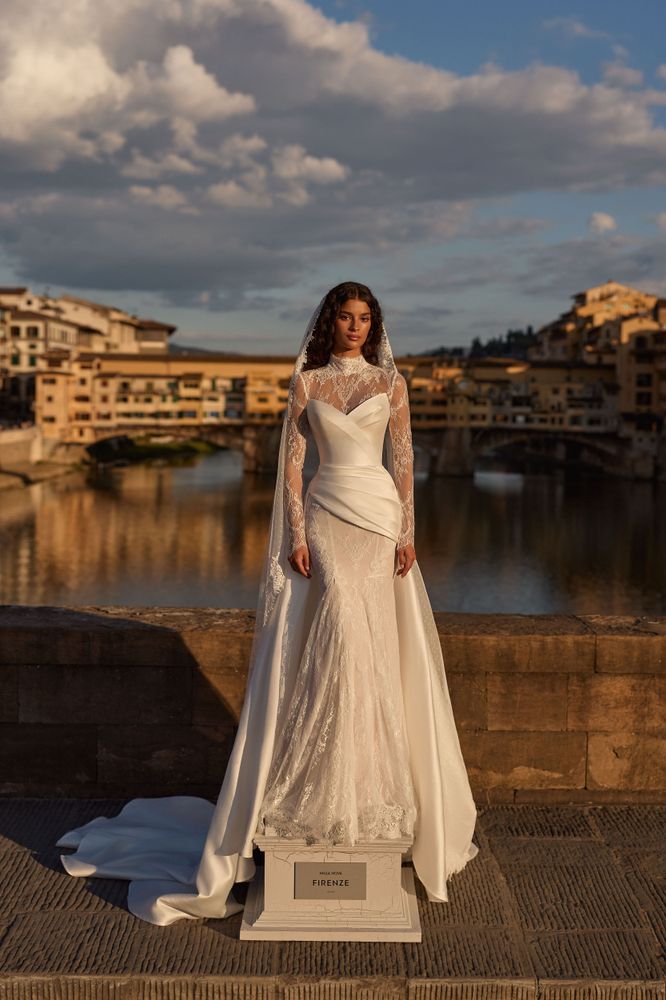 Caravellia dress