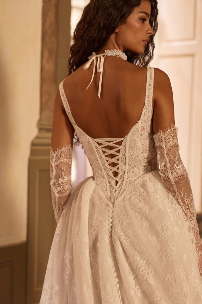 Arlisse dress