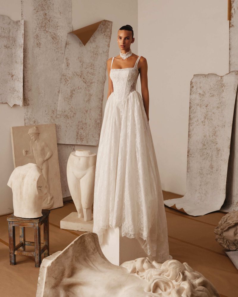 Arlisse dress