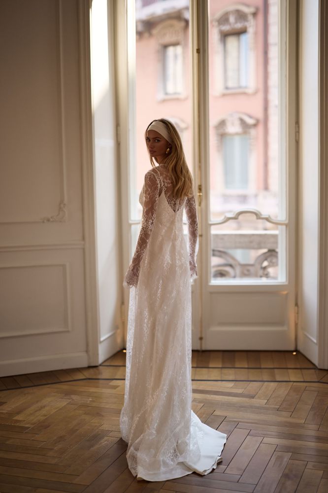 Vivienne illusion cover dress accessories