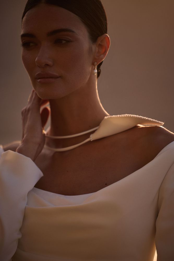 Nera calla necklace accessories