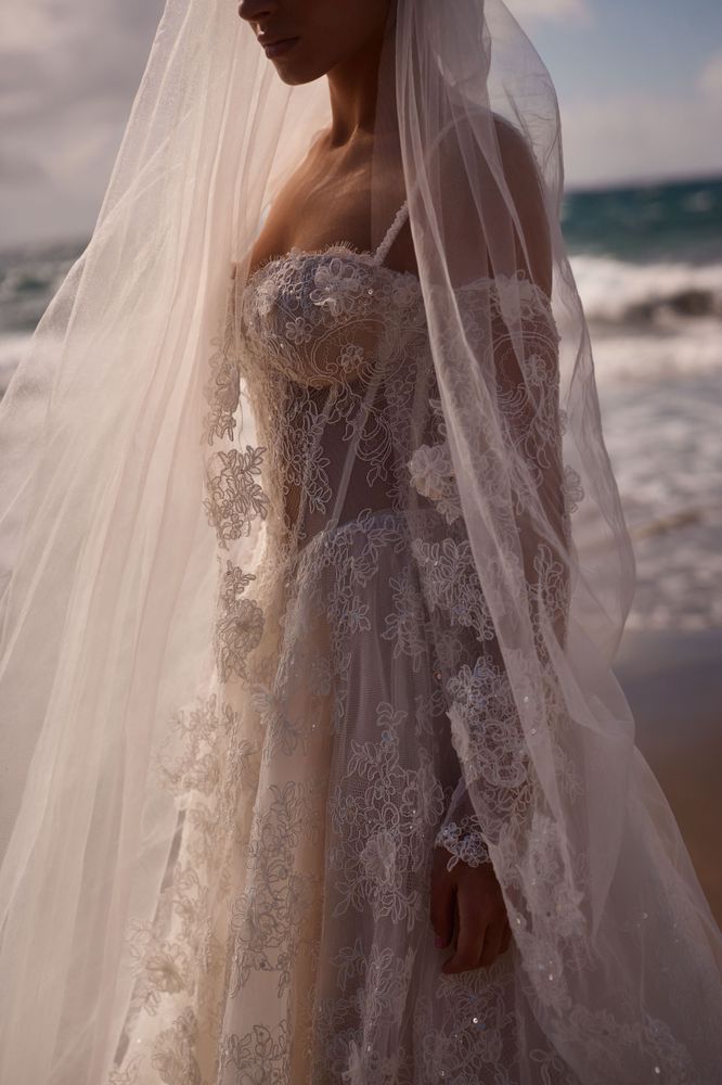 Primrose veil accessories