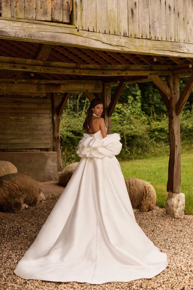 Onyxelle bolero accessories