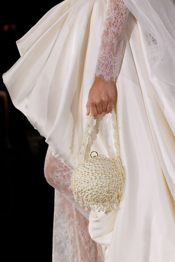 Avaris bubble bag accessories