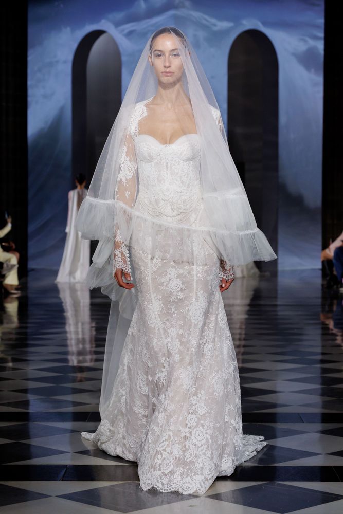 Morgana veil accessories