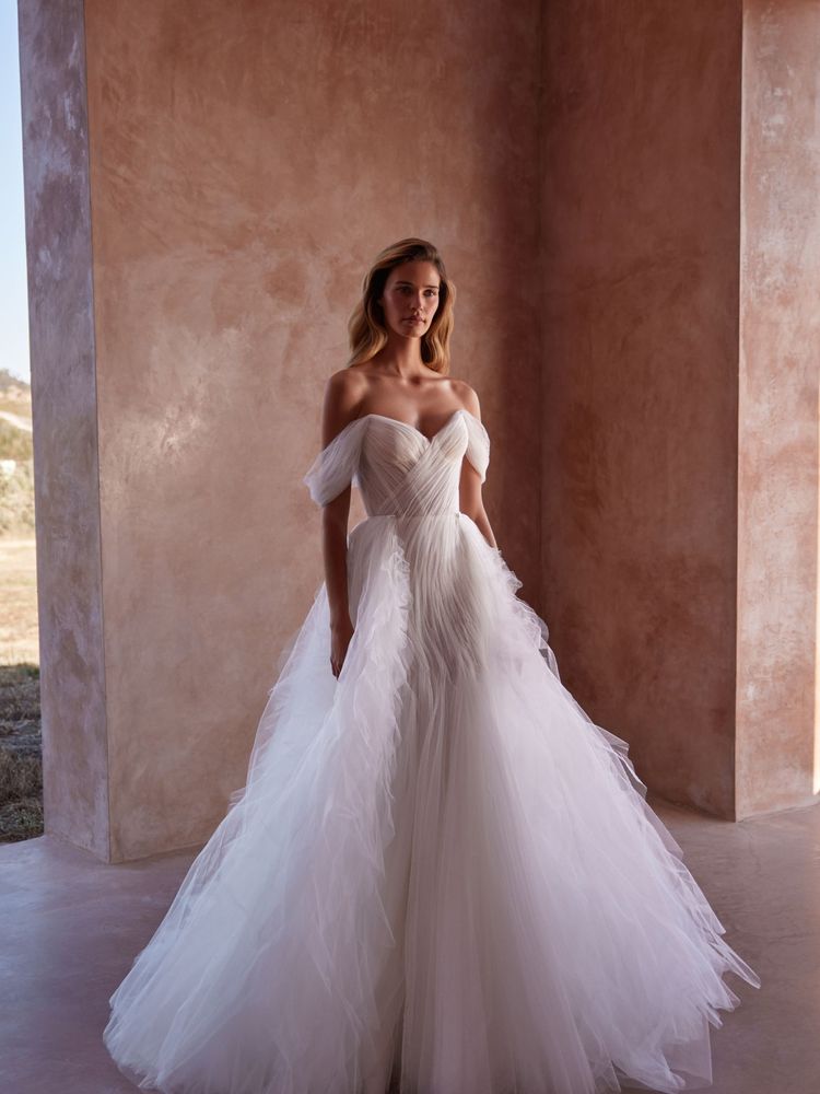 train Davina accessories