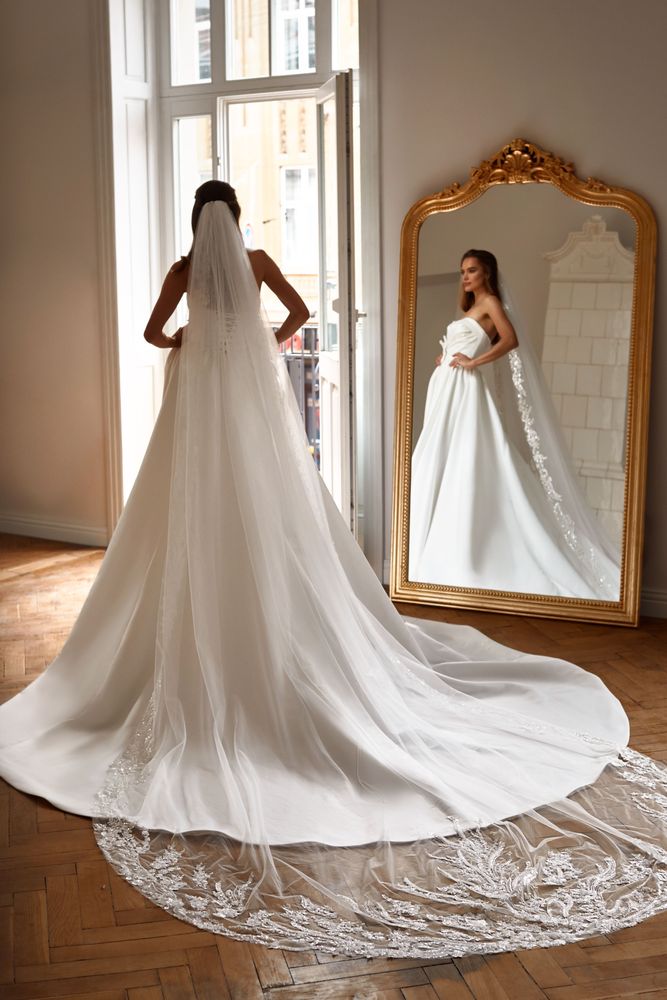 Veil Carmen accessories